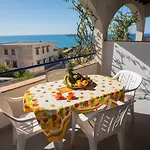 Two Room Apartment Near The Beach