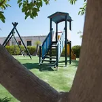 Holiday Home In Sciacca Mare: Tennis / Soccer Field, Barbecue, Wifi, Cooking Are