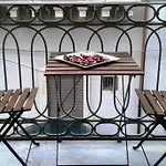 Three Rooms Near Central Station
