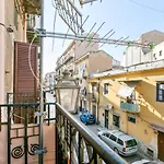 Stylish Flat Maqueda