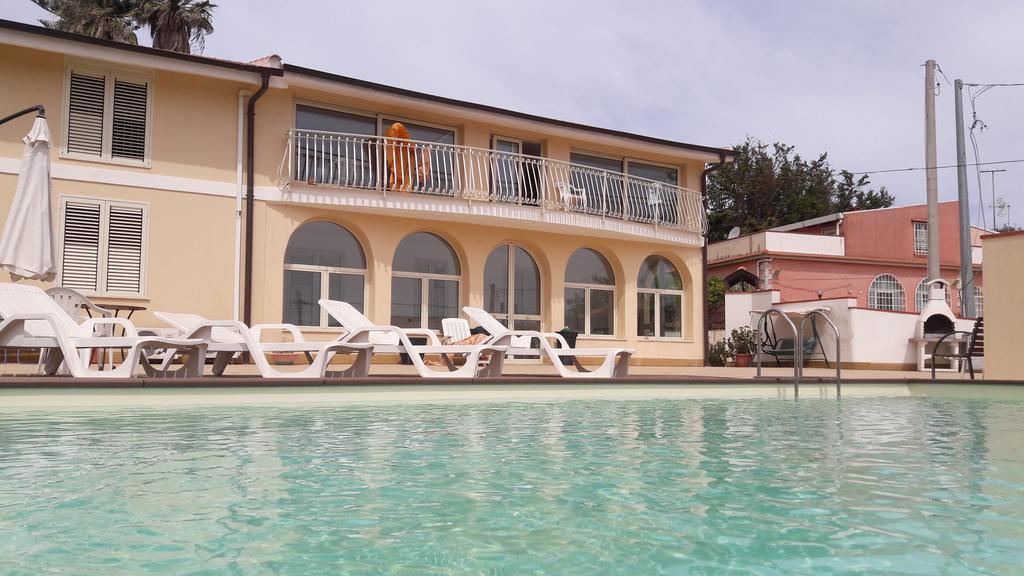 Isola Del Sole Apartment *