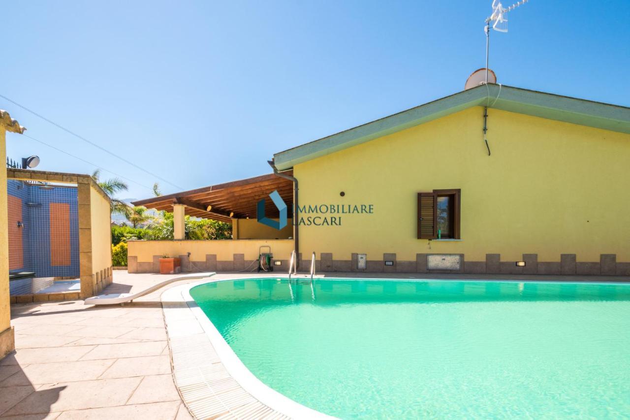 Nettuno Con Piscina Privata * Campofelice Di Roccella
