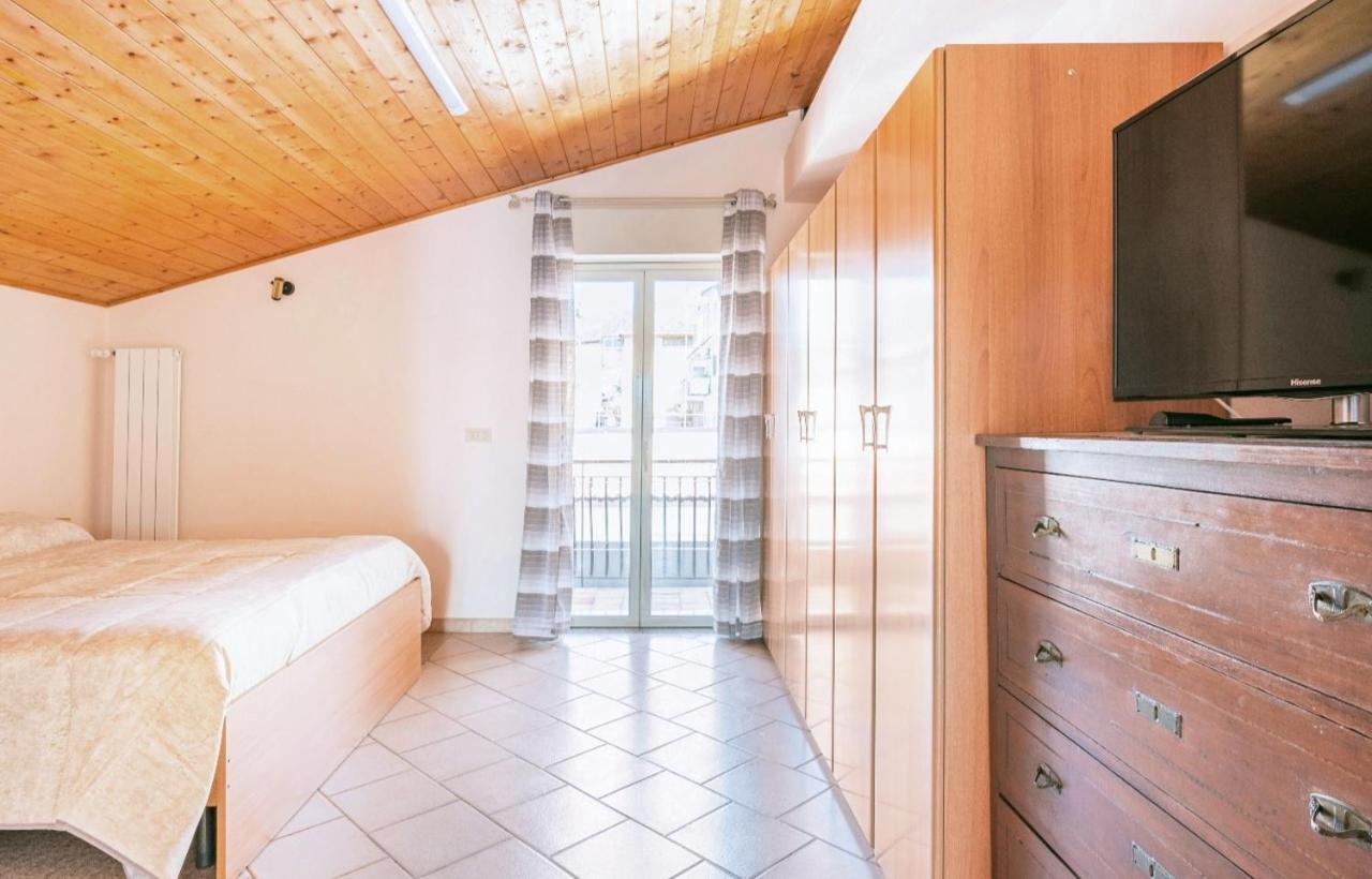 Un Passo Dal Mare Due Dall'etna Apartament