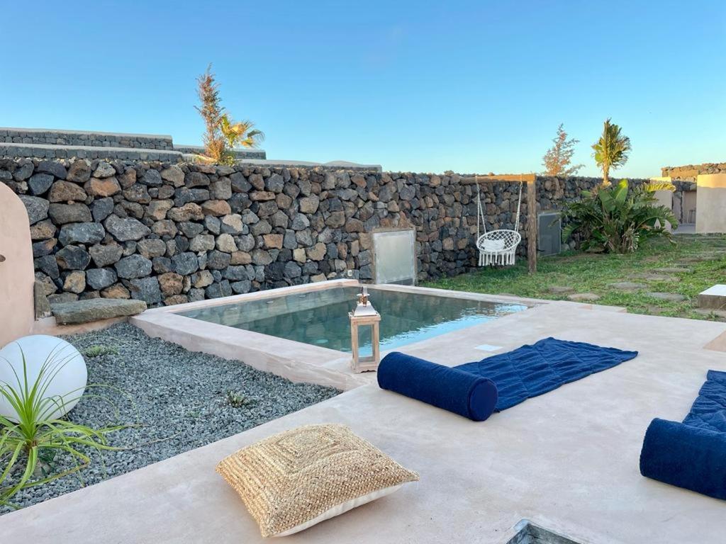 Holiday home Dammuso Elisir Rosa - Jacuzzi E Giardino Privati